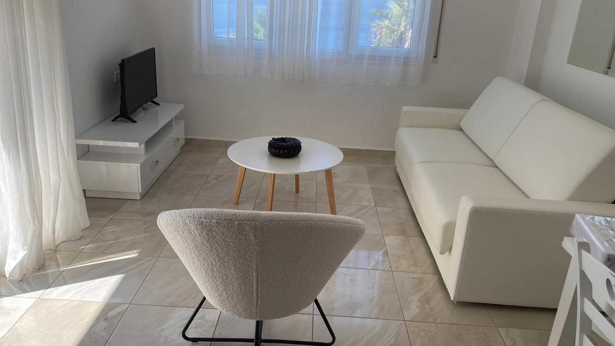White Residence Apartament ซารานเดอ ภายนอก รูปภาพ